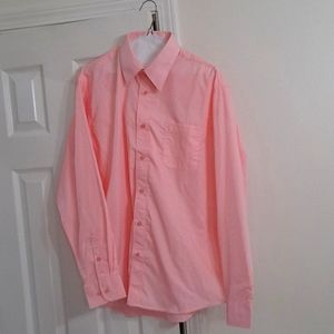 COPY - Mens NWOT pink long sleeve dress shirt. 60% cotton and 40% polyester. NW…